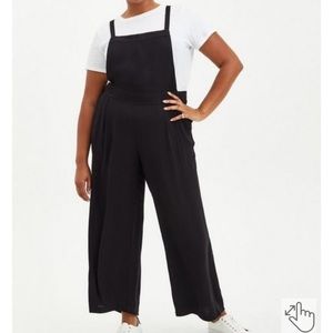 Torrid Wide Leg Stretch Crepe Jumper Overalls Jumpsuit Black Size 1X